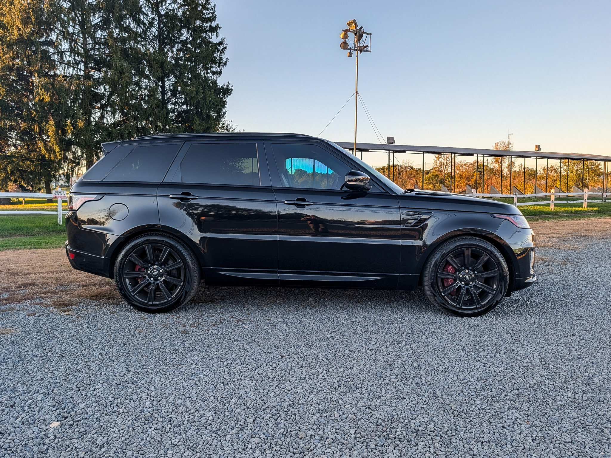 Used 2022 Land Rover Range Rover Sport HST AWD/4WD image 4