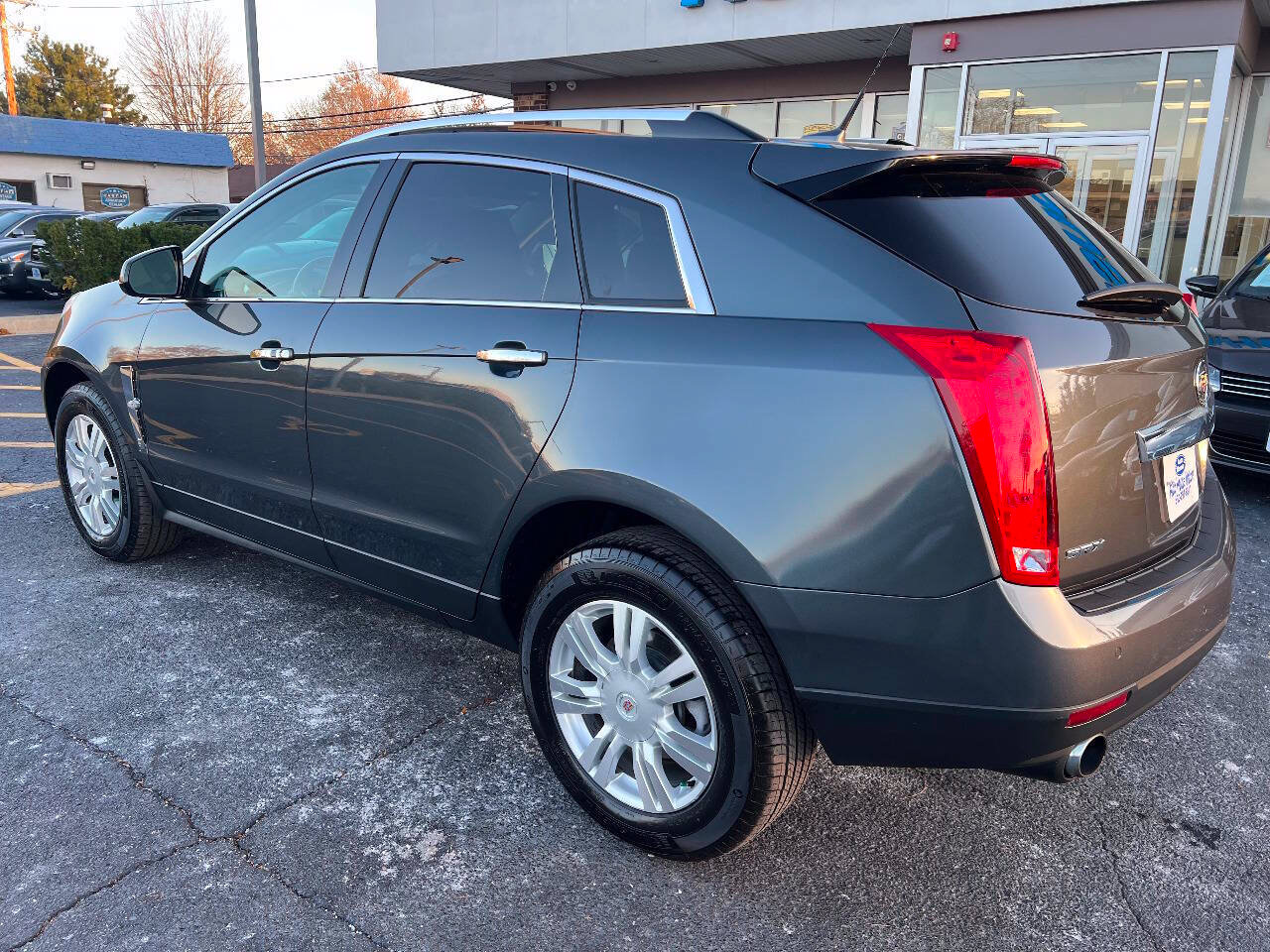 Used 2011 Cadillac SRX Luxury FWD image 12