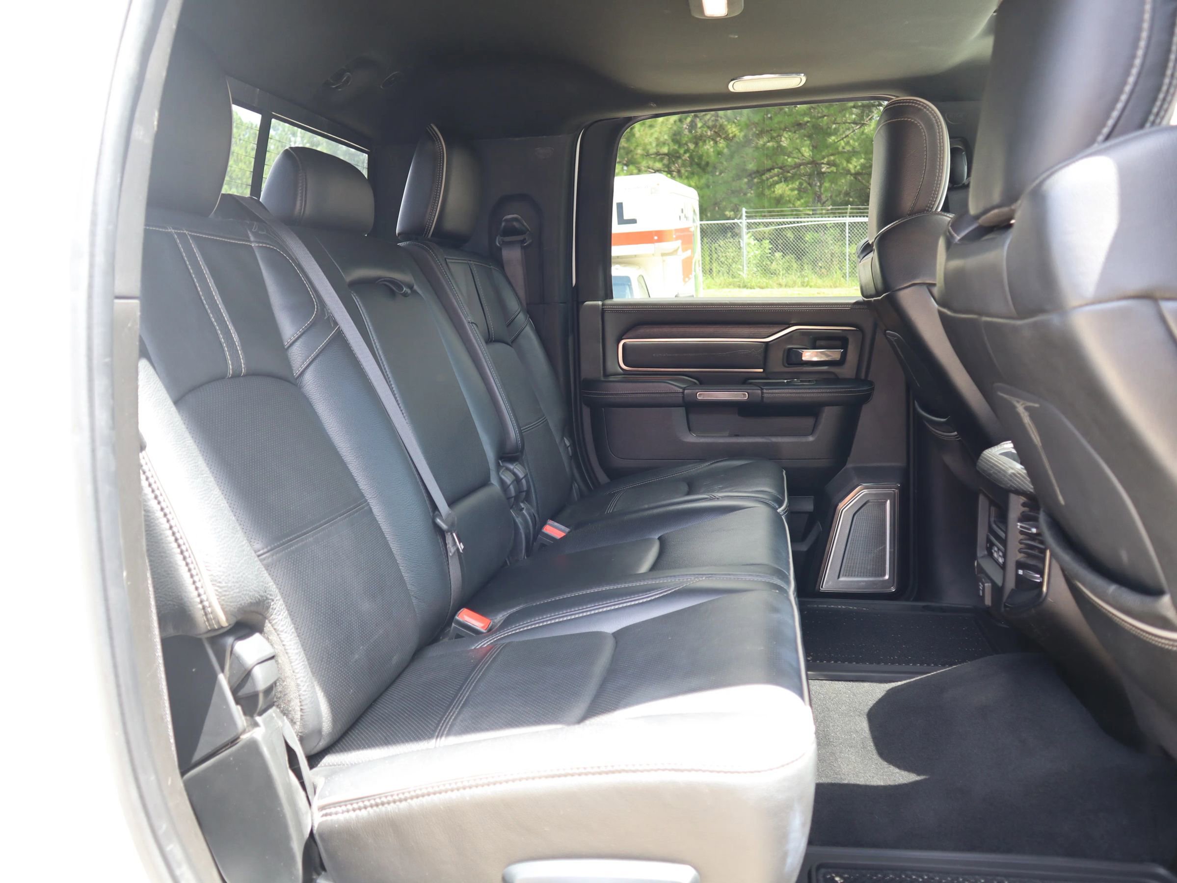 Used 2019 RAM 2500 Limited image 31