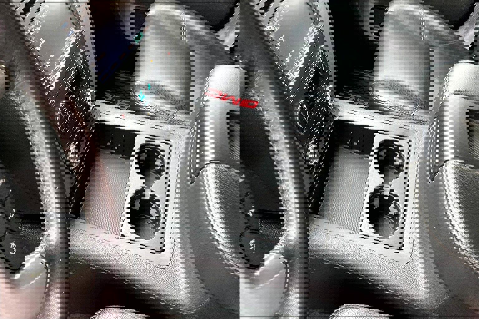 Used 2014 GMC Sierra 2500 SLT w/ SLT Convenience Package image 15