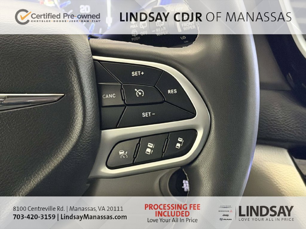 Certified 2024 Chrysler Pacifica Touring-L FWD image 30