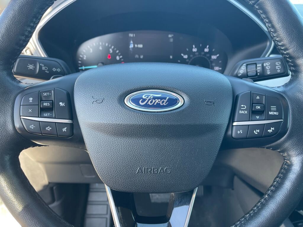 Used 2020 Ford Escape SEL image 8