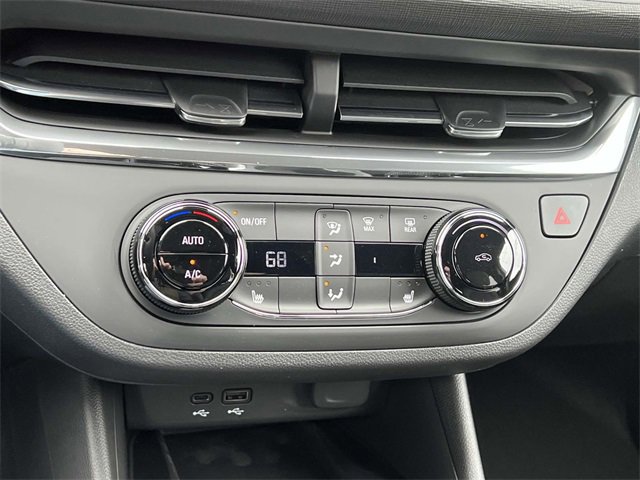 Used 2025 Buick Envista Preferred w/ Convenience I Package image 22