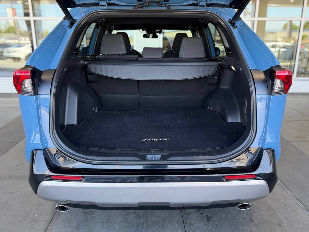 Certified 2022 Toyota RAV4 SE w/ Convenience Package AWD/4WD image 15