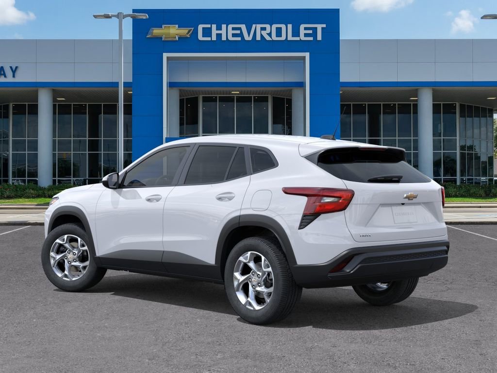 New 2026 Chevrolet Trax LS w/ LS Convenience Package FWD image 3