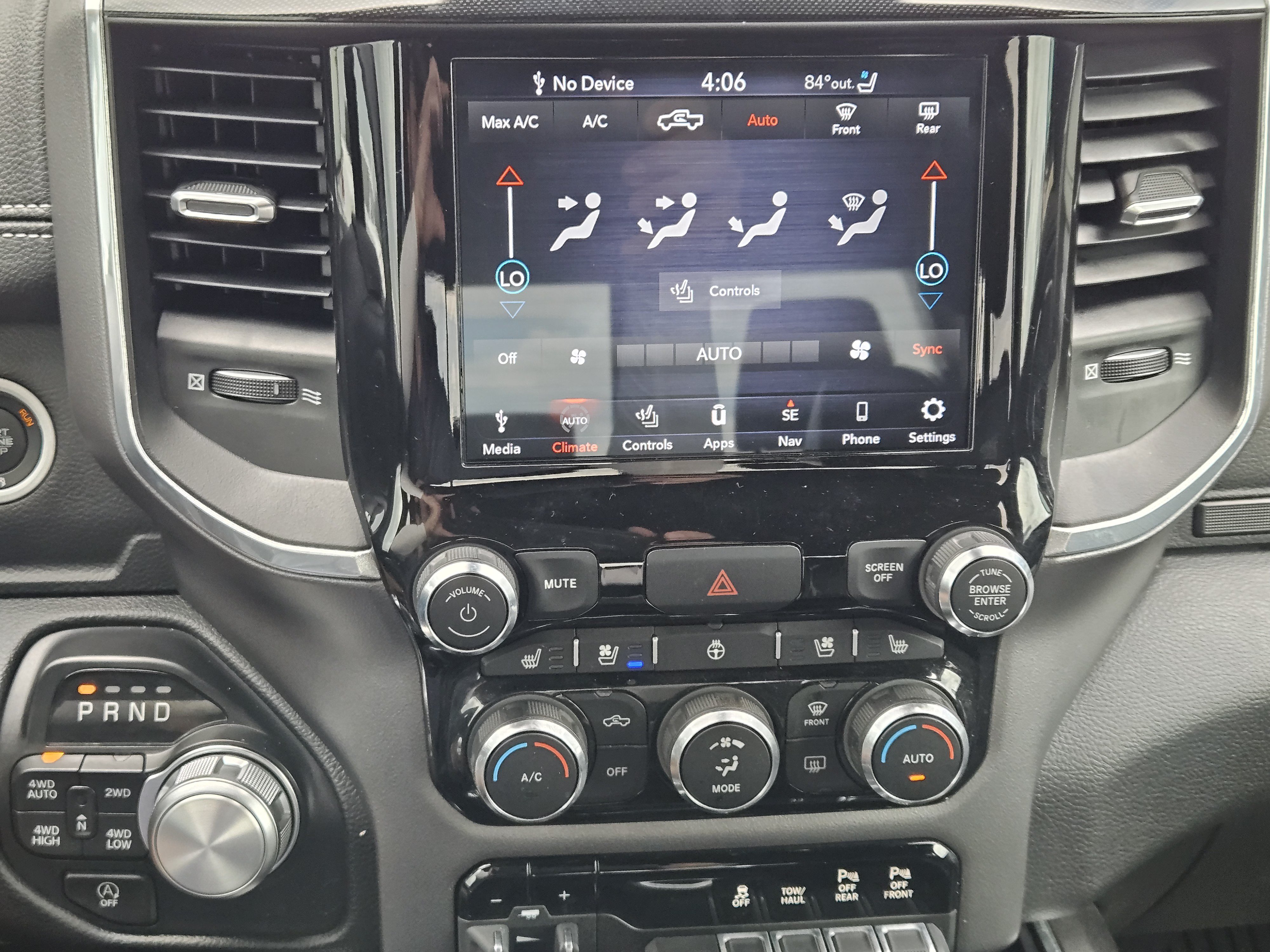 Used 2021 RAM 1500 Laramie AWD/4WD image 18