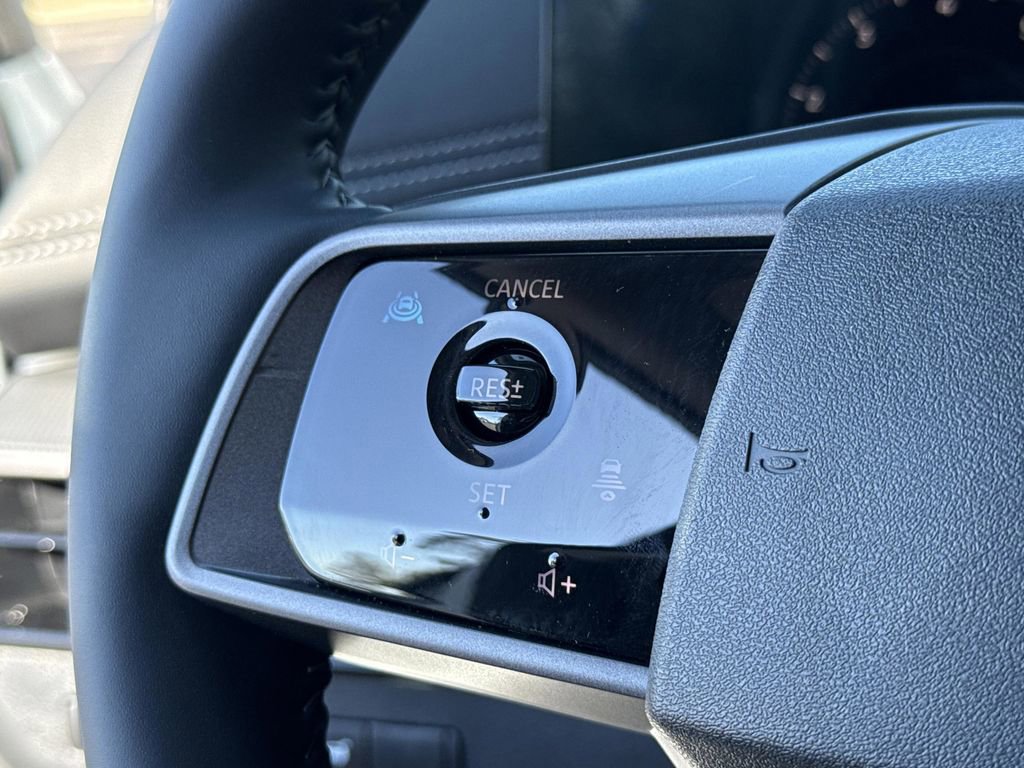 Certified 2025 Nissan Murano SV image 40