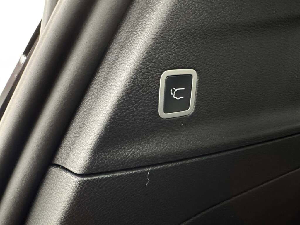 New 2026 Chrysler Pacifica Select image 21