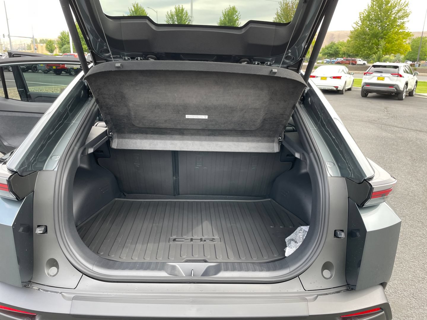 New 2026 Toyota C-HR AWD/4WD image 10