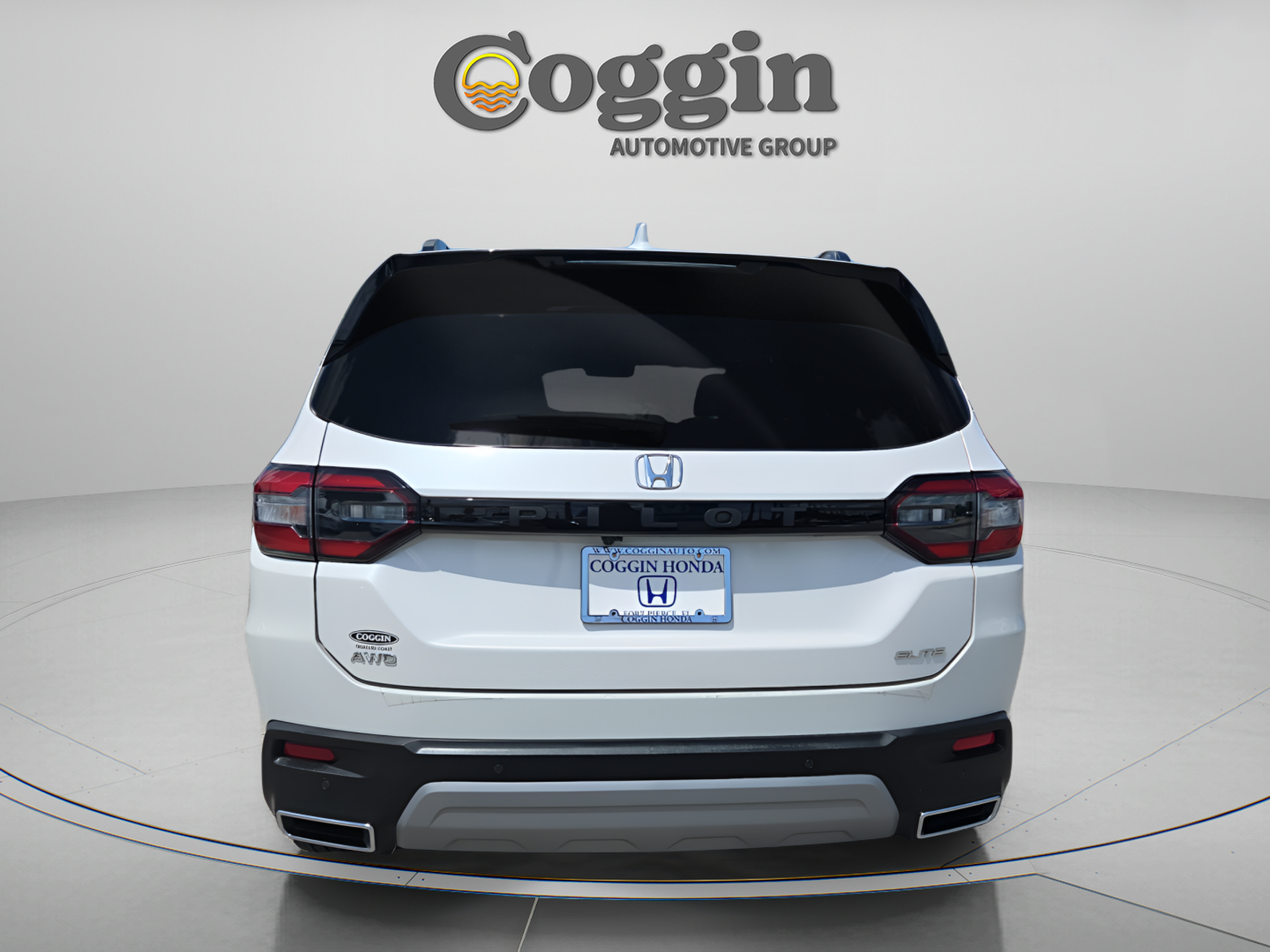 Used 2023 Honda Pilot Elite image 4