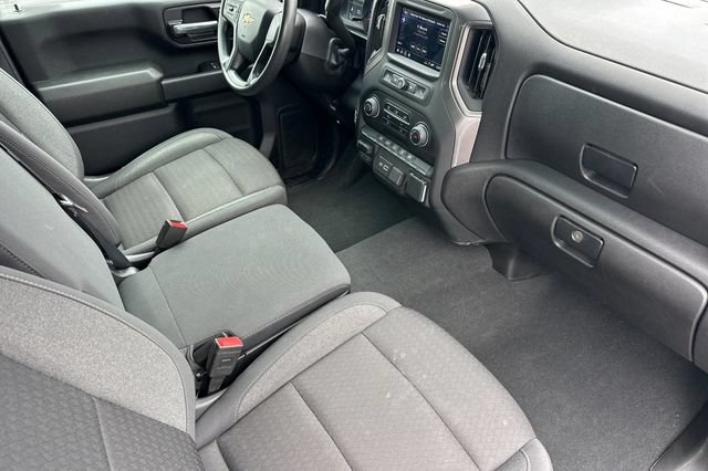Used 2025 Chevrolet Silverado 2500 Custom w/ Custom Convenience Package AWD/4WD image 17
