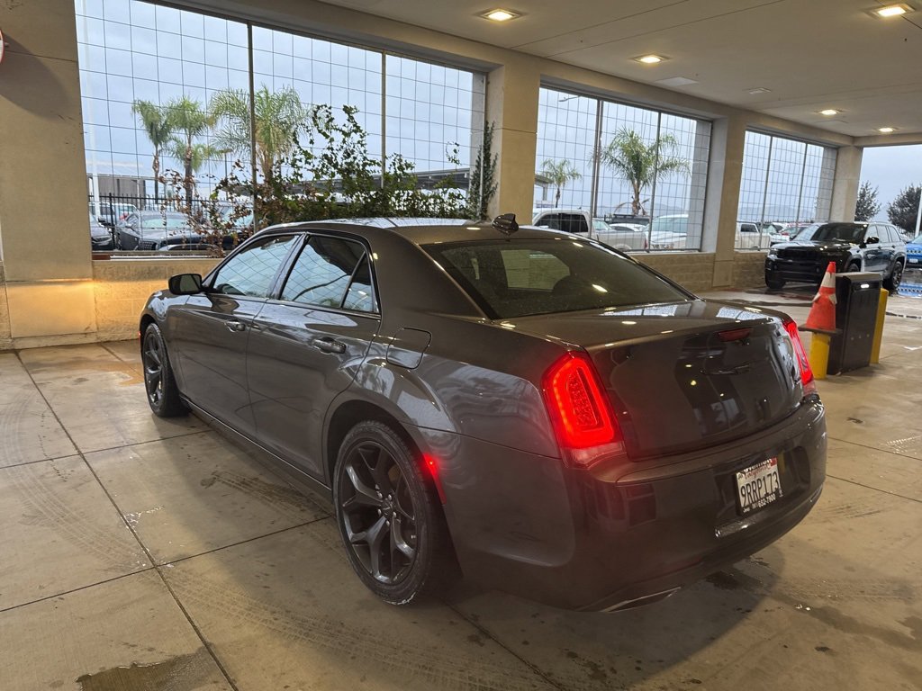 Certified 2023 Chrysler 300 Touring w/ Sport Appearance Package image 6