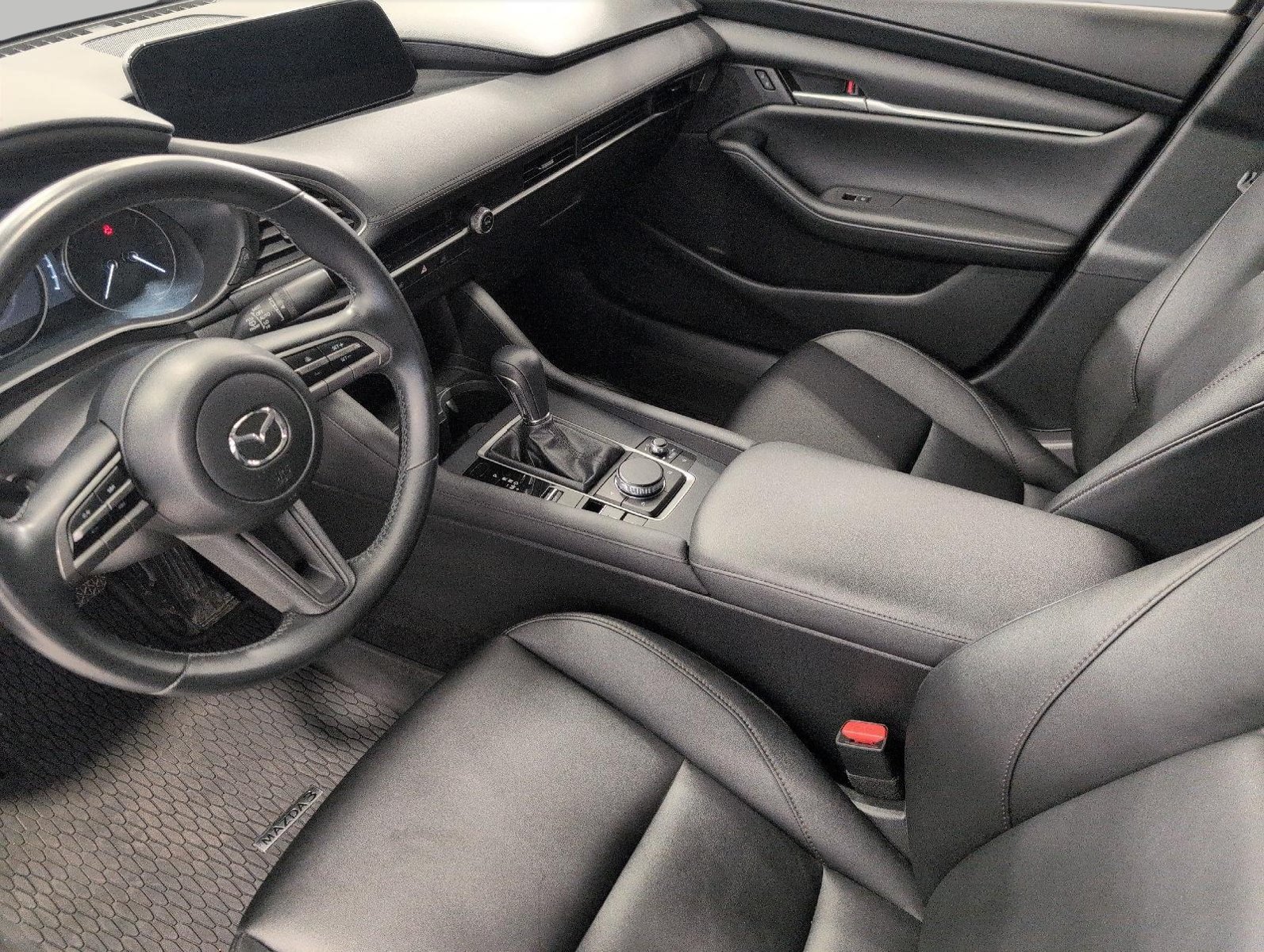 Used 2021 MAZDA MAZDA3 s FWD image 9