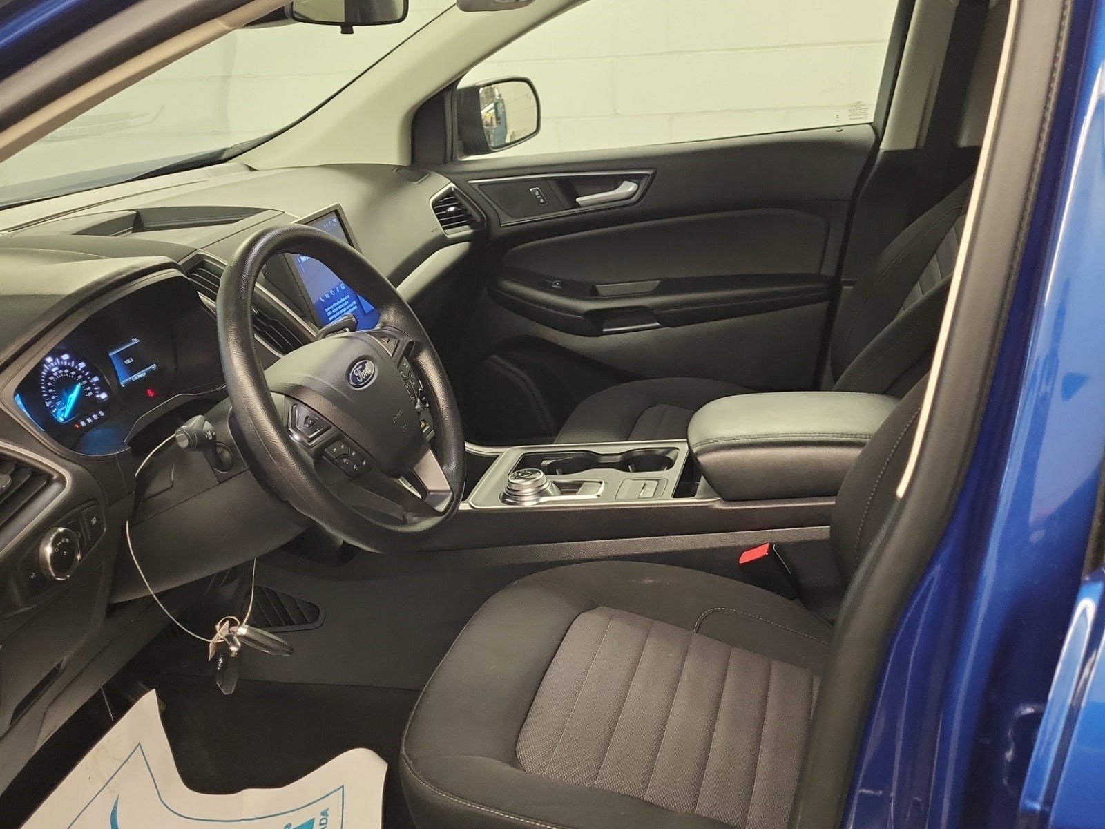 Used 2024 Ford Edge SE AWD/4WD image 11
