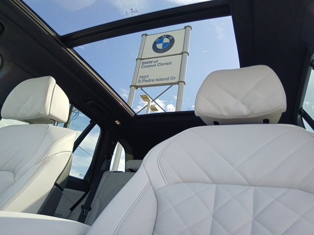 New 2026 BMW X5 sDrive40i image 30