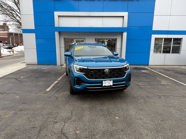 Used 2024 Volkswagen Atlas Cross Sport SEL Premium R-Line image 3