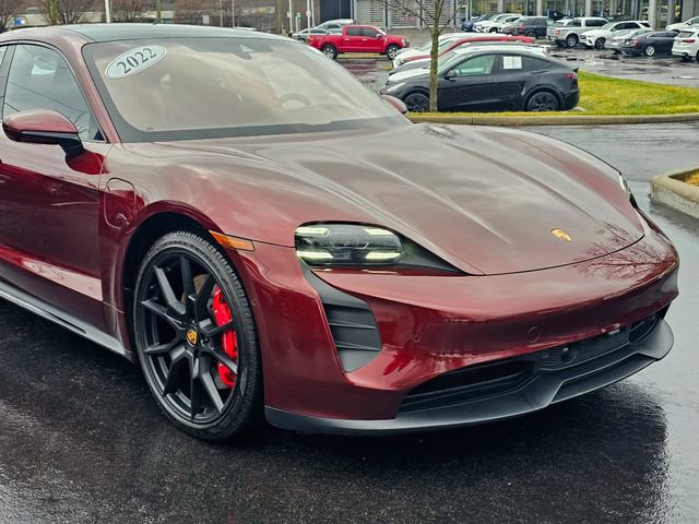 Used 2022 Porsche Taycan GTS image 2