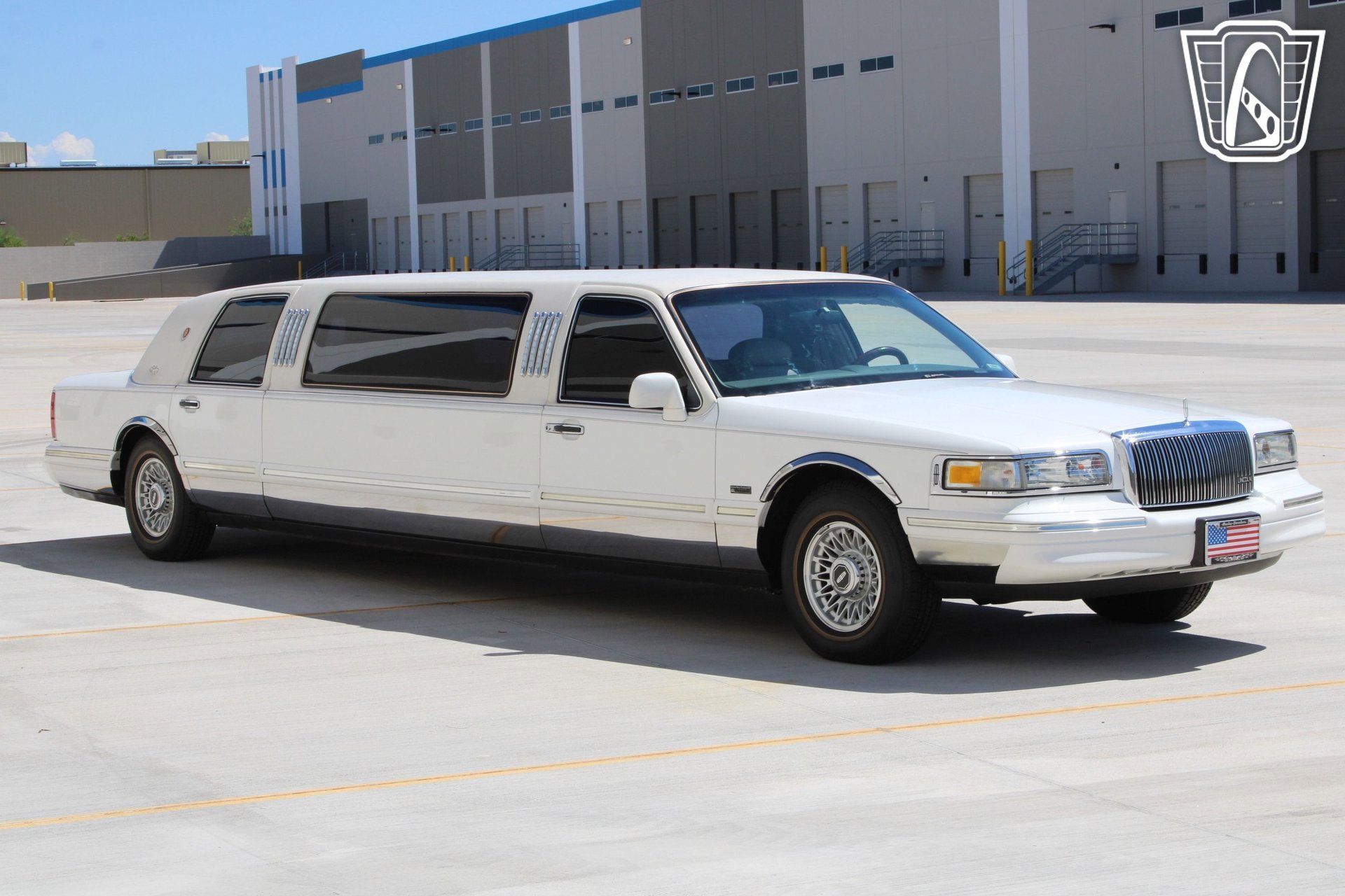 Used 1996 Lincoln Town Car Executive image 9