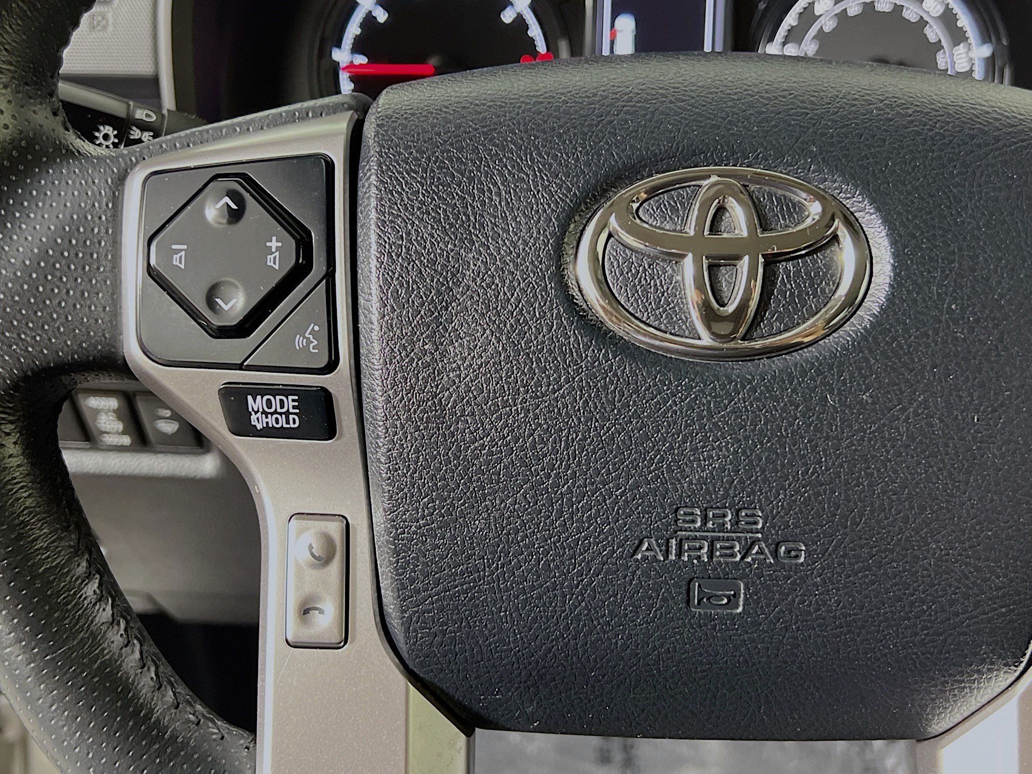 Used 2024 Toyota 4Runner SR5 AWD/4WD image 19