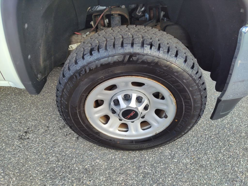 Used 2017 GMC Sierra 3500 2WD Regular Cab image 18