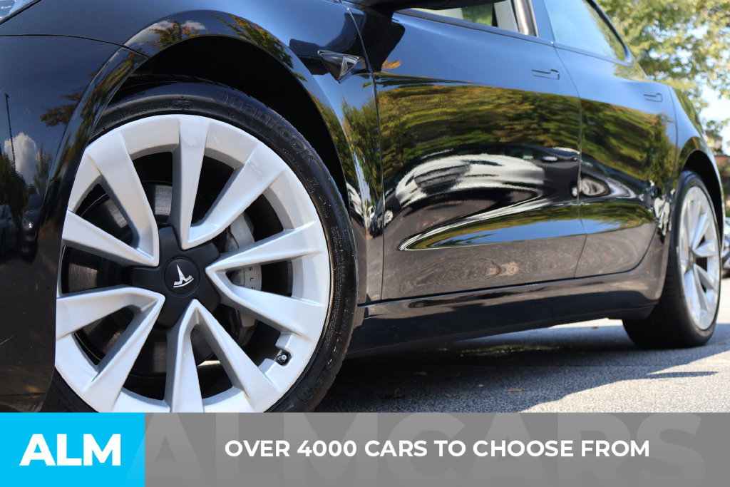 Used 2023 Tesla Model 3 Standard Range RWD image 2