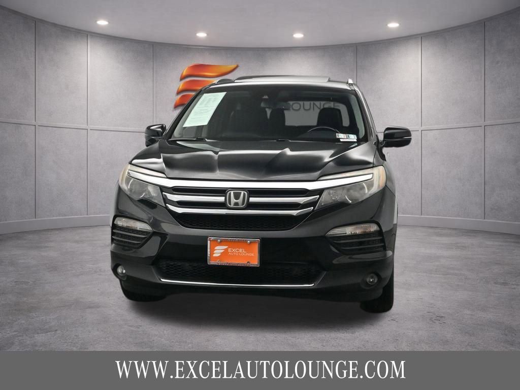 Used 2016 Honda Pilot Touring image 12