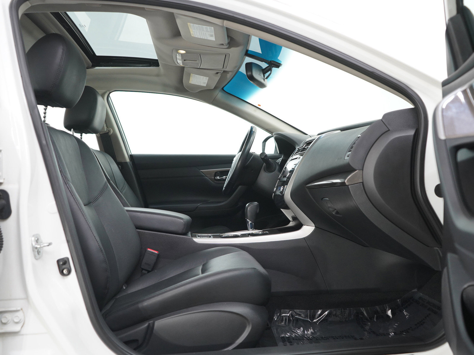 Used 2014 Nissan Altima 2.5 SL w/ Moonroof Package FWD image 11