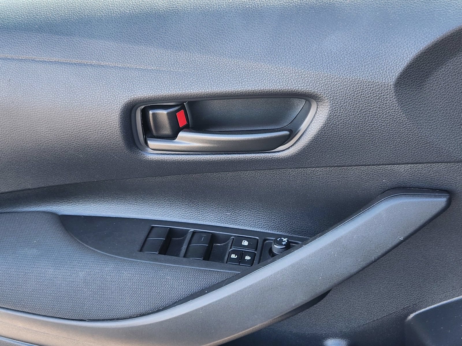 Used 2024 Toyota Corolla LE FWD image 20
