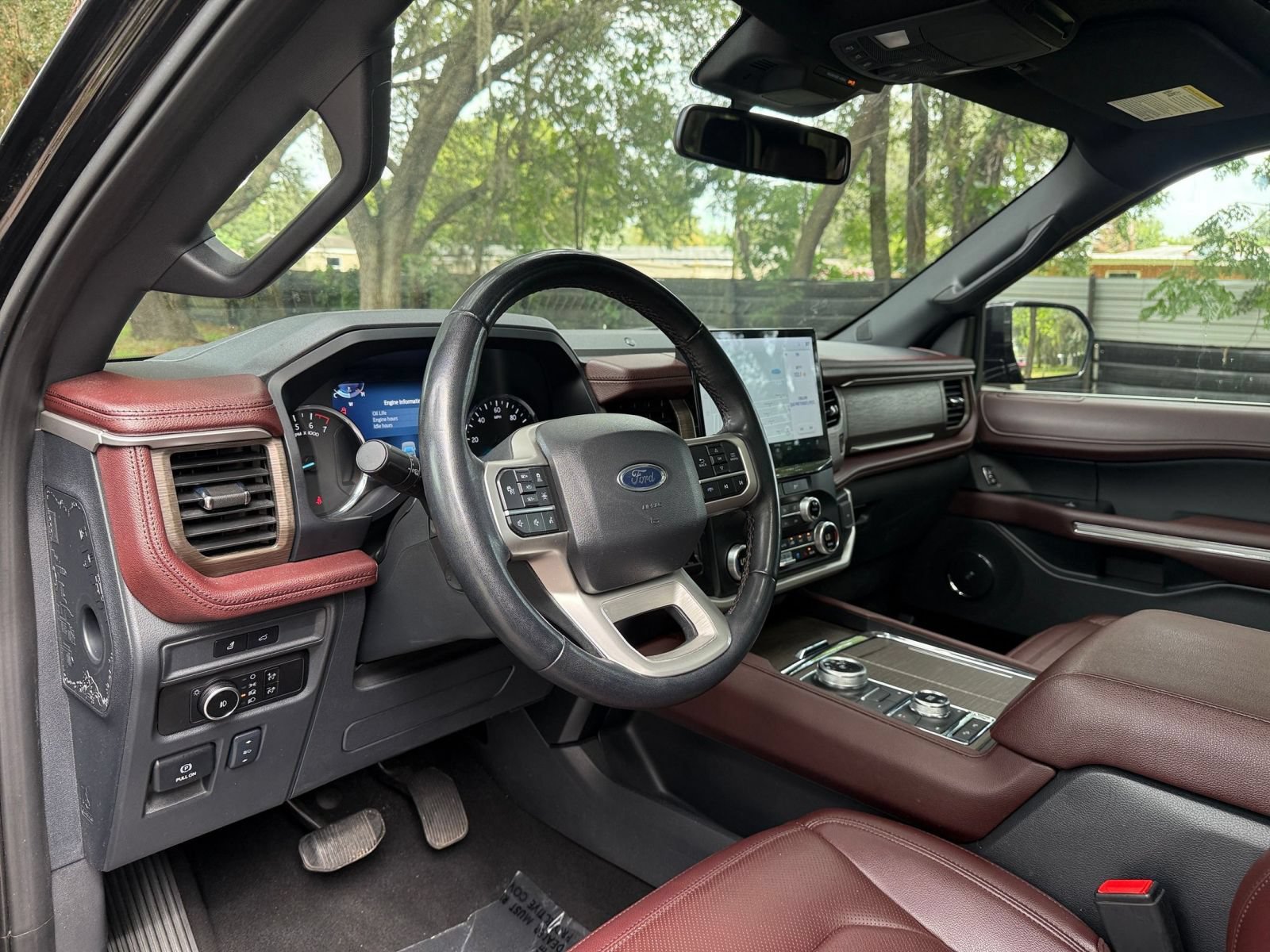 Used 2024 Ford Expedition Limited AWD/4WD image 35