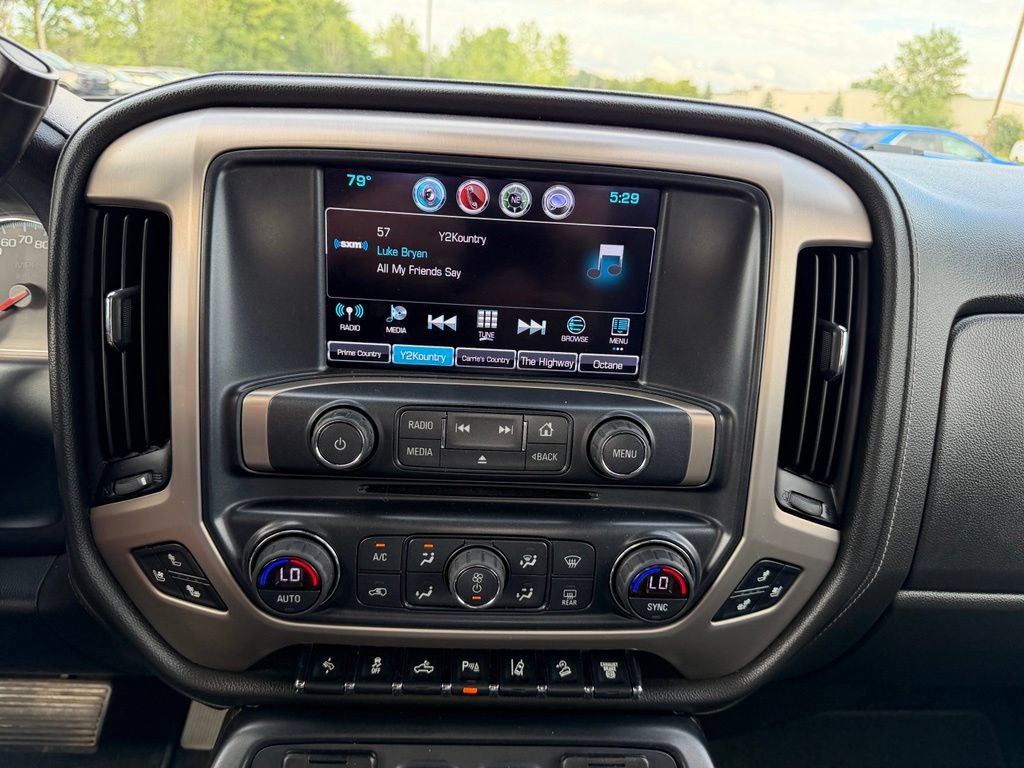 Used 2018 GMC Sierra 2500 Denali w/ Duramax Plus Package AWD/4WD image 10