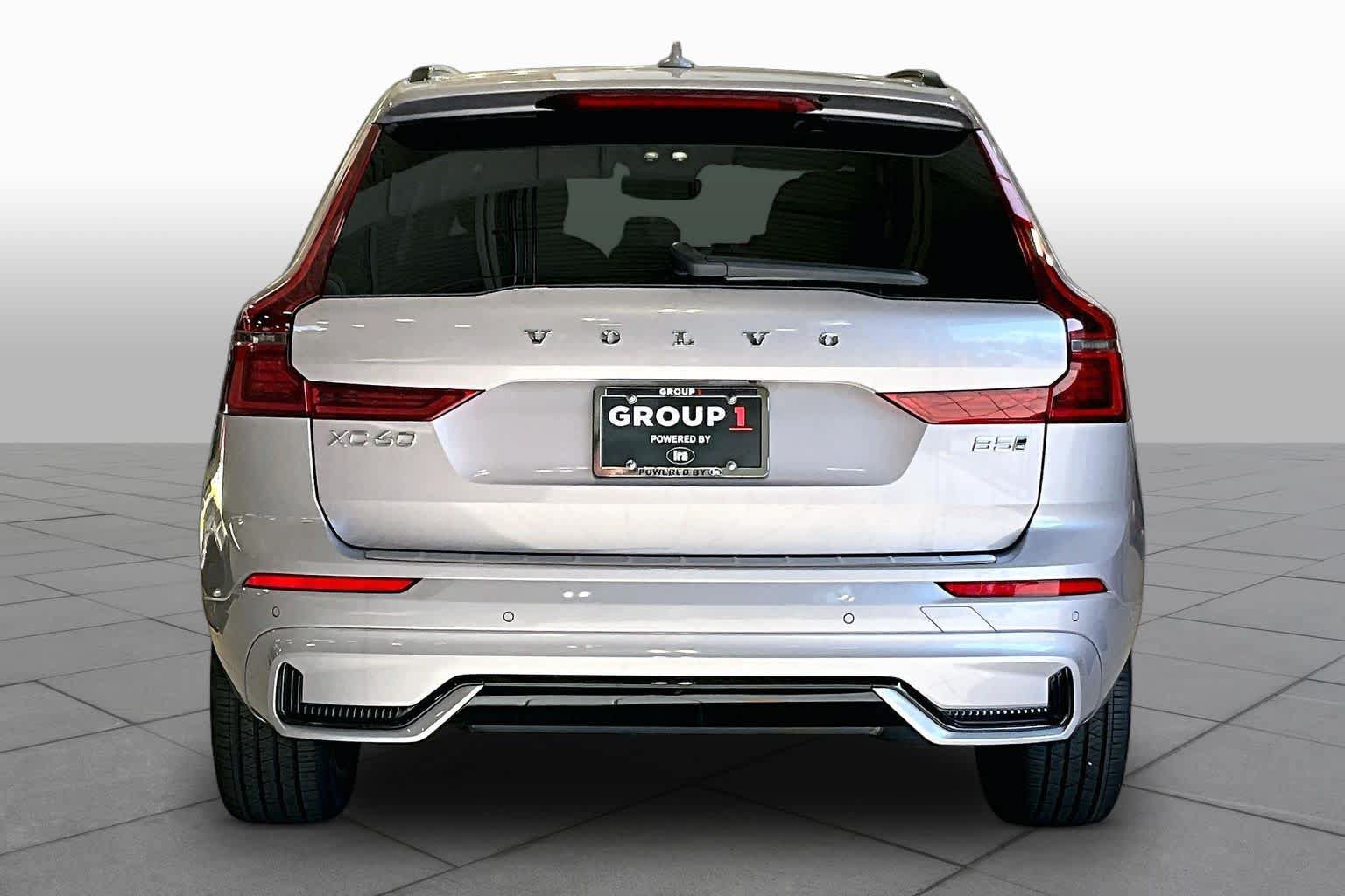 New 2026 Volvo XC60 B5 Plus w/ Protection Package Premier AWD/4WD image 4