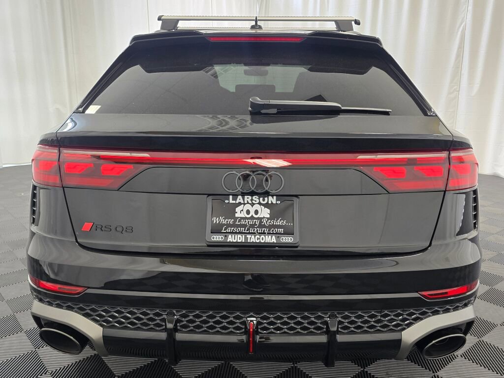 New 2025 Audi RS Q8 performance image 5