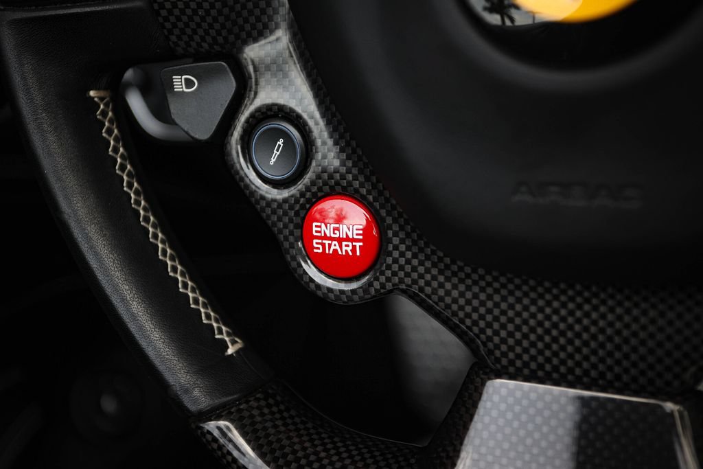 Certified 2016 Ferrari California T RWD image 33