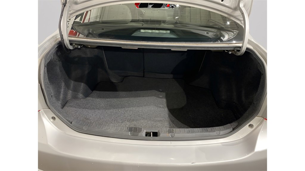 Used 2013 Toyota Corolla L image 5