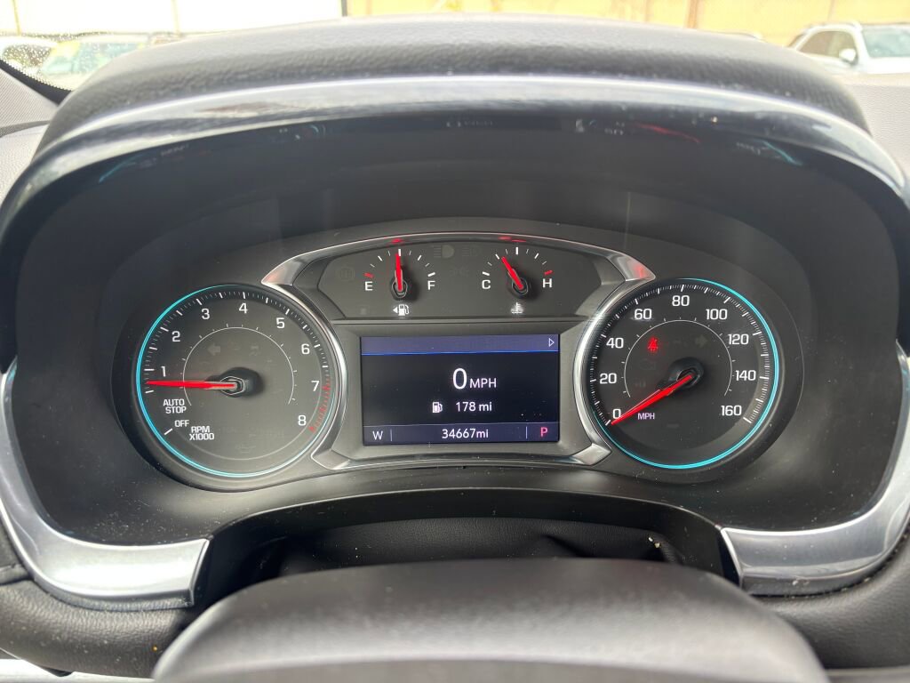 Used 2023 Chevrolet Traverse LT image 22