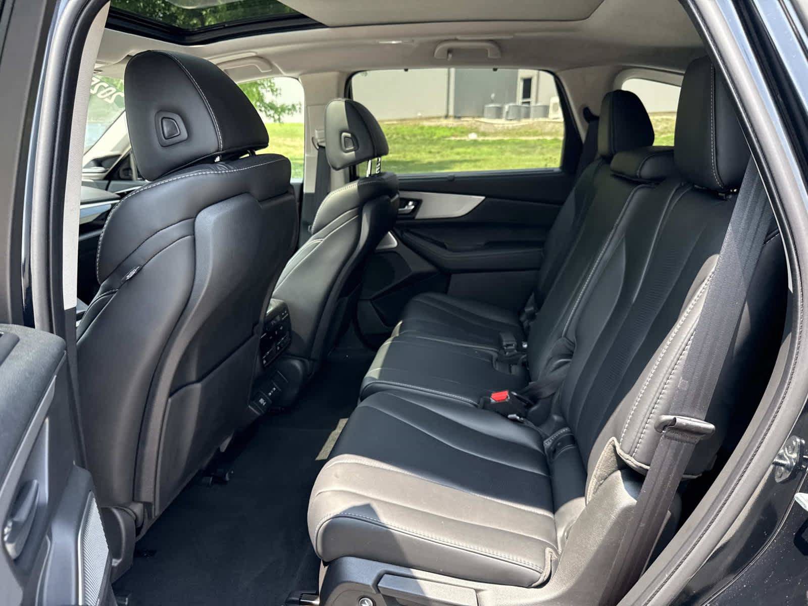 Used 2025 Acura MDX SH-AWD w/ Technology Package image 28