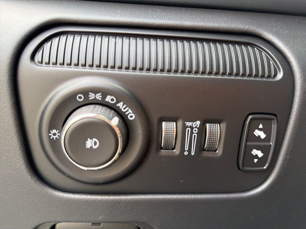 Used 2024 Jeep Grand Wagoneer Series II w/ Quick Order Packagew 28T image 69