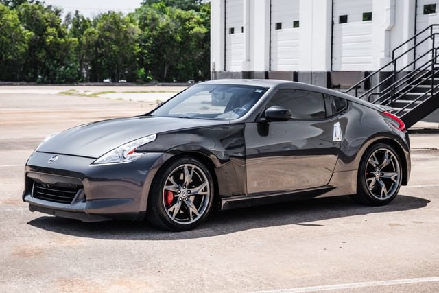 Used 2010 Nissan 370Z Touring w/ Sport Pkg RWD image 36