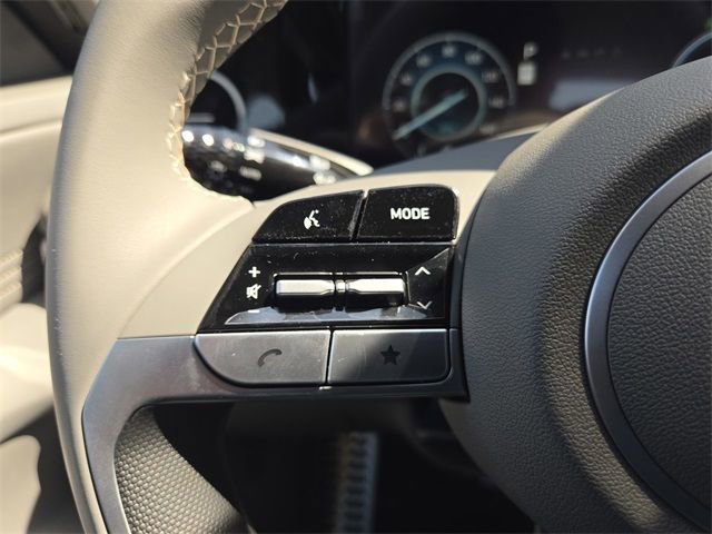 New 2025 Hyundai Elantra SEL image 24