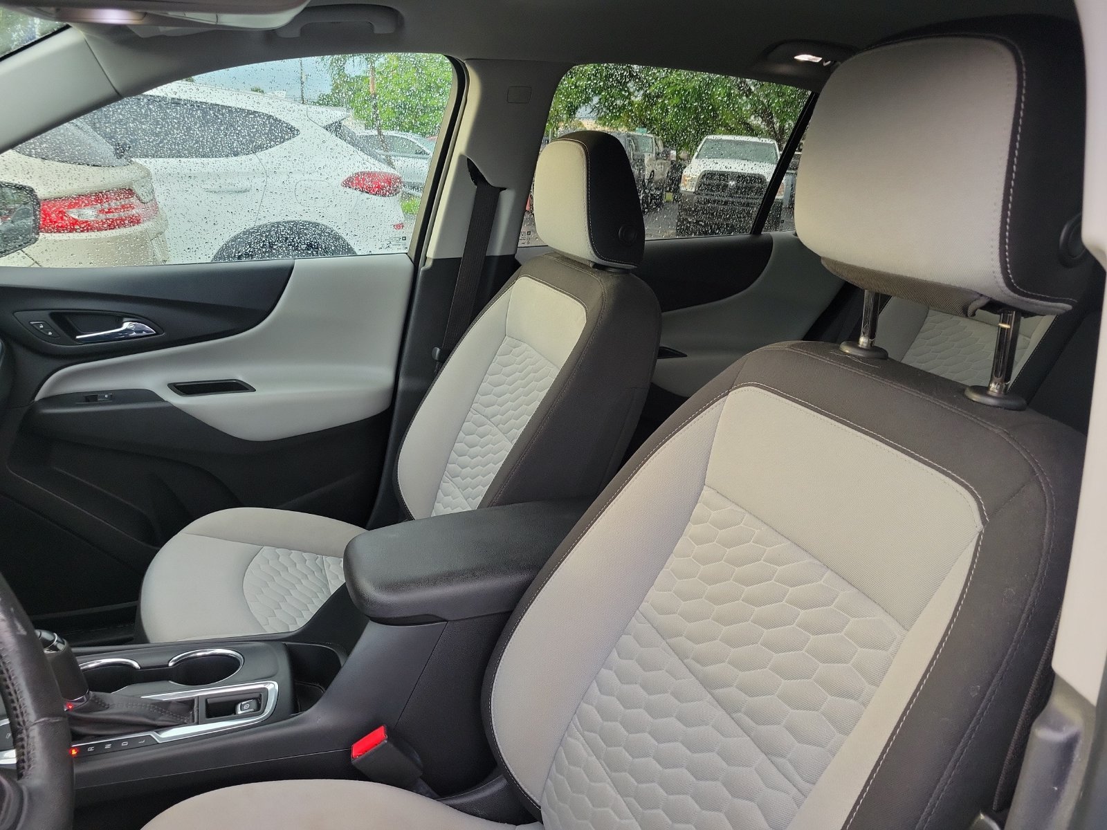 Used 2020 Chevrolet Equinox LT FWD image 11
