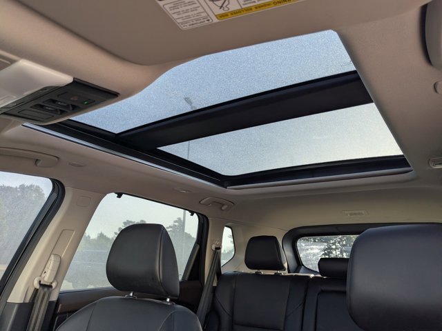 Used 2023 Nissan Rogue SV w/ SV Premium B Package image 23