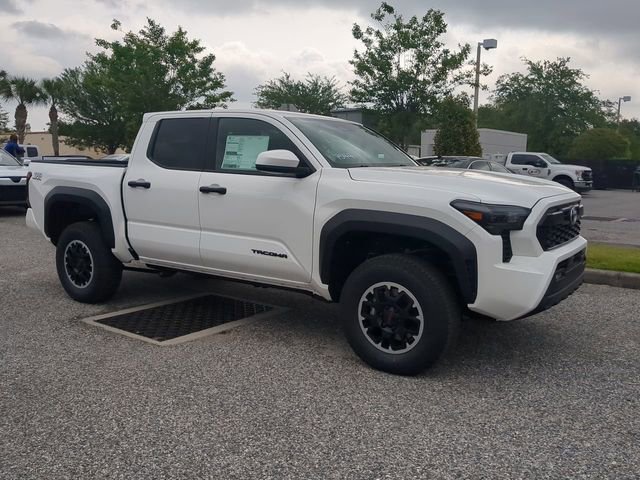 New 2025 Toyota Tacoma TRD Off-Road image 2