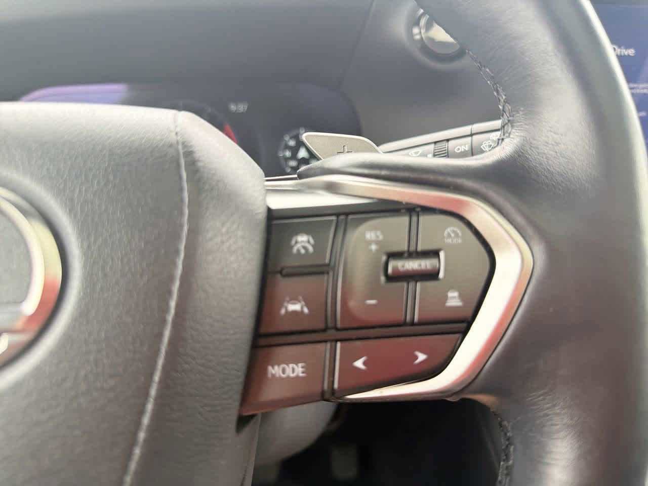 Used 2024 Lexus GX 550 w/ Cold Area Package image 31