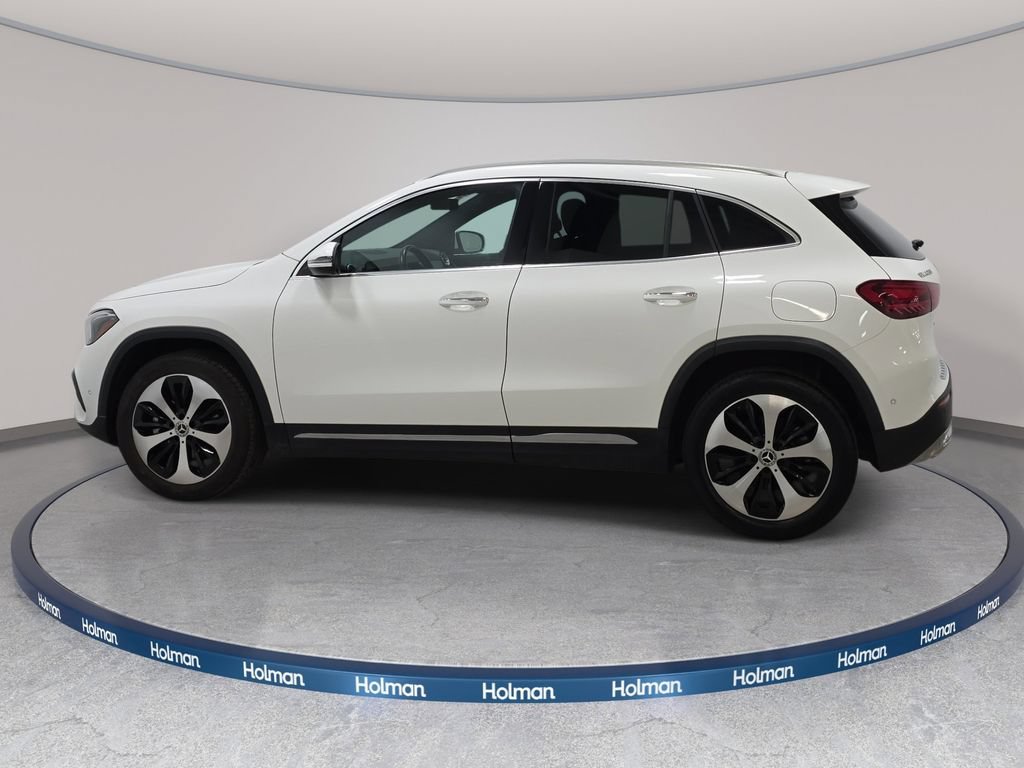 Used 2025 Mercedes-Benz GLA 250 4MATIC image 9