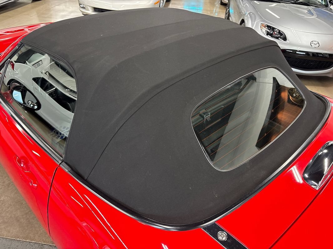 Used 2006 MAZDA MX-5 Miata Grand Touring RWD image 33