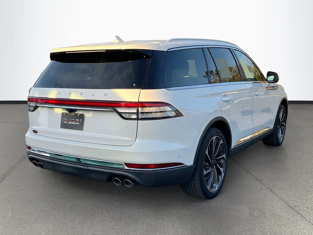Used 2020 Lincoln Aviator Reserve w/ Equipment Group 202A image 7