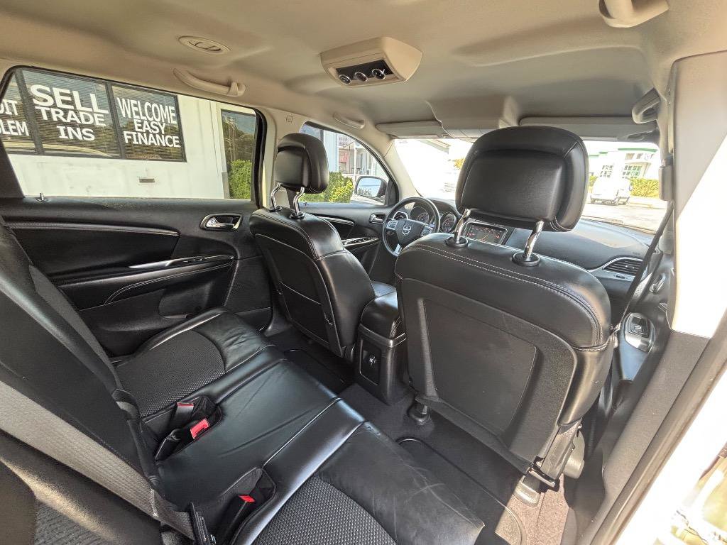 Used 2015 Dodge Journey Crossroad w/ Flexible Seating Group FWD image 32