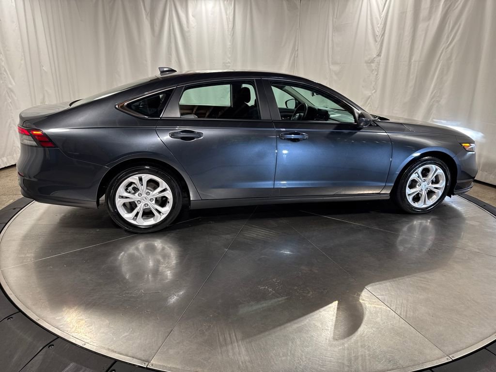 Used 2025 Honda Accord LX image 9
