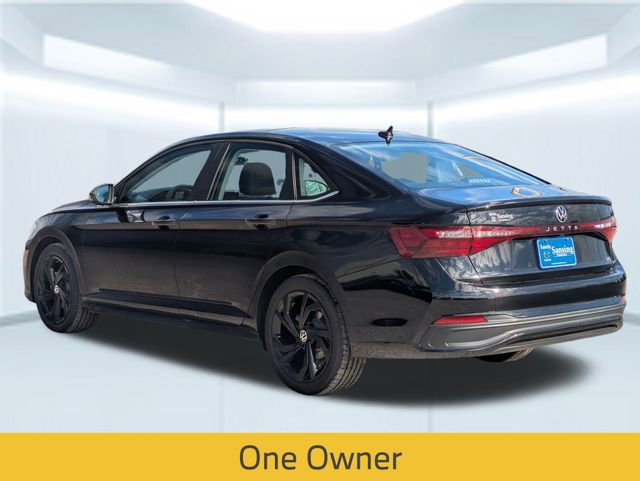 Used 2026 Volkswagen Jetta SE image 4