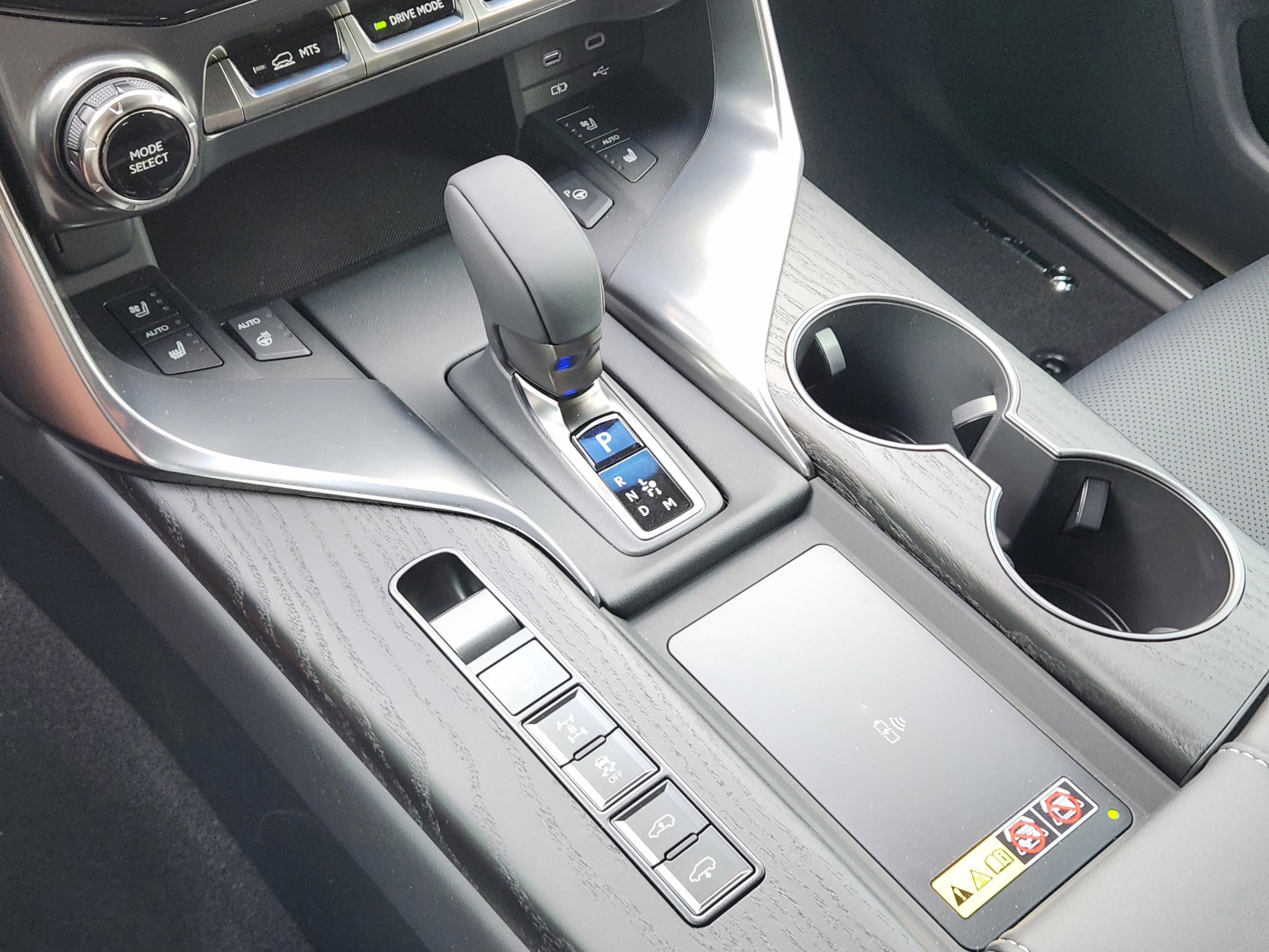 New 2026 Lexus LX 700h Luxury AWD/4WD image 14
